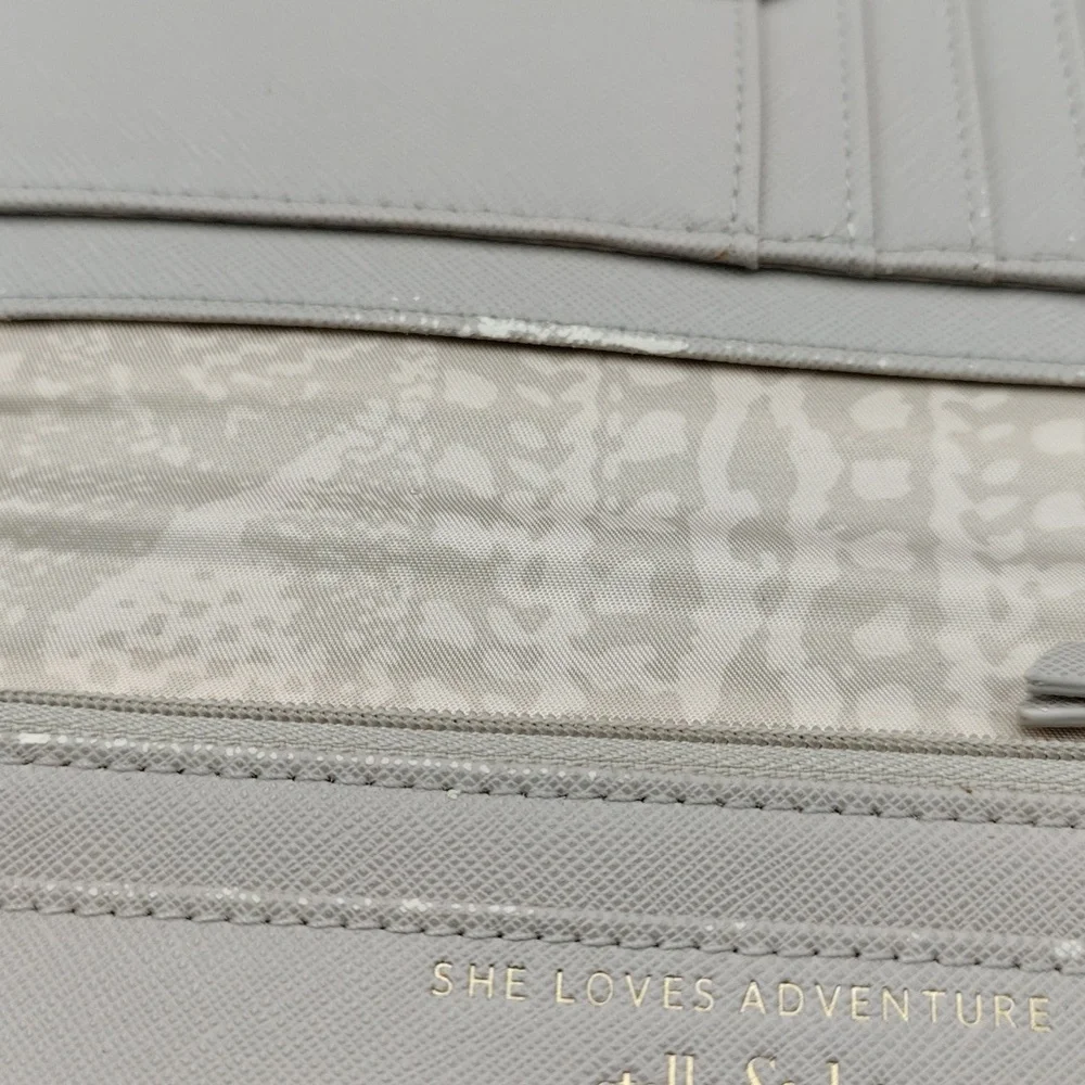 Stella And. She Loves Adventure Wallet